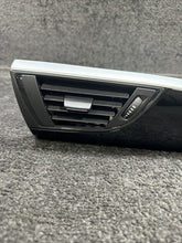 9205356 2017 BMW M240i F22 Dash A/C Air Vent W/ Trim OEM 9205356