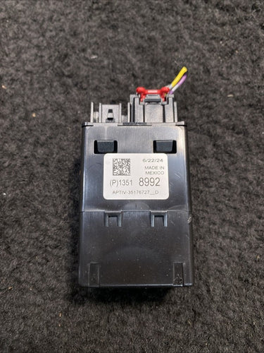 13518992 2025 Cadillac CT5-V Console USB-C Charging Port Adapter OEM 13518992