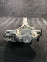 2014 Maserati Ghibli Front Left Spindle Knuckle Wheel Hub OEM