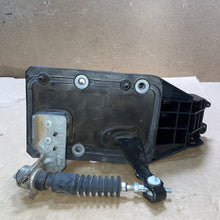 PA66-GF33 2021 Subaru Legacy OutBack Automatic Gear Shift Selector Assembly CVT No Cable