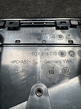 5G1819710 2018 Volkswagen Golf R Front Right AC Air Vent OEM 5G1819710