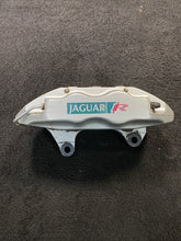 20.7981.04 2003-2005 Jaguar XJR Front Brake Caliper Pair Set Brembo OEM 20.7981.04