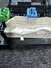 HY3214D340A 2018 Land Rover Discovery Rear Seat Fold Suspension Loading Control Switch OEM