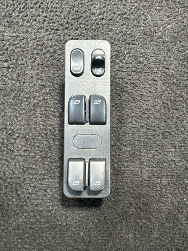 61215A48C60 1997 Saab 900 Master Window Switch Panel OEM 4232625