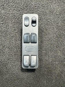 61215A48C60 1997 Saab 900 Master Window Switch Panel OEM 4232625