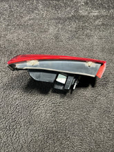 670009228 2014 Maserati Quattroporte Right Side Inner Trunk Taillight Lamp OEM 670009228