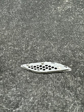 670025654 2014-2017 Maserati Ghibli Right Passenger Fender Grille Vent Trim OEM