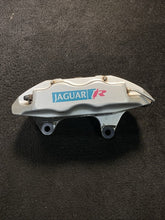 20.7981.04 2003-2005 Jaguar XJR Front Brake Caliper Pair Set Brembo OEM 20.7981.04