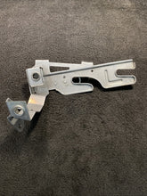 A2135005500 2018 Mercedes E63s AMG Left Side Radiator Support Bracket OEM A2135005500