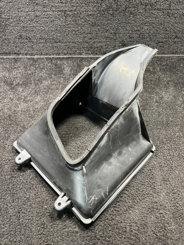 670032141 2017 Maserati Levante Front Left Air Guide Duct OEM 670032141
