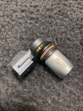 Intermotor Engine Camshaft Positioner Sensor CSS922￼