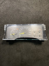 16207705 95-99 Chevrolet Suburban Instrument Gauge Cluster Speedometer 291k OEM 16207705