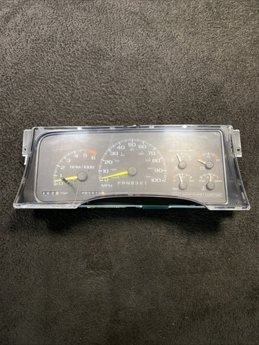 16207705 95-99 Chevrolet Suburban Instrument Gauge Cluster Speedometer 291k OEM 16207705