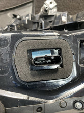 87864509 2020-2025 Cadillac CT5-V Right Passenger Tail Light Lamp OEM 87864509