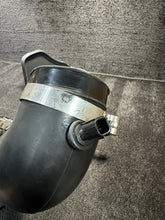 2006 Chrysler 300C Cold Air Intake System