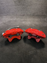 1044642-00-D 17-24 Tesla Model 3 Front Left & Right Brake Calipers Red Pair OEM 1044642-00-D