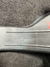 670004139 2017 Maserati Ghibli 3.0L Front Right Intercooler Duct Shroud OEM 670004139