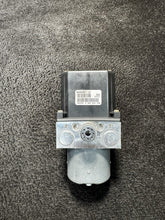 1X43-2M110-AE 2002-2004 Jaguar X-Type ABS Anti Lock Brake Pump OEM 1X43-2M110-AE