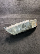 89008305 2002-2005 Saab 9-5 Valeo Headlight Assy Right Passenger HID Xenon OEM 89008305