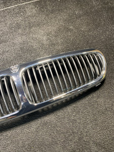 1X435510AE 2002-2008 Jaguar X-Type Front Upper Chrome Bezel Grille Grill OEM 1X43-5510-AE