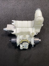 1097015-00-K 17-23 Tesla Model 3 Coolant Reservoir Expansion Tank Chiller Pump OEM 109701500K