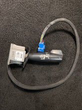 Q21-6117-181 F 2019 Kenworth T880 Paccar Shift Control Engine Brake Switch OEM Q21 6117 181 F