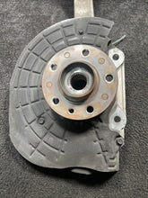 06700320520 2017 Maserati Levante Front Right Spindle Knuckle Wheel Hub OEM 06700320520