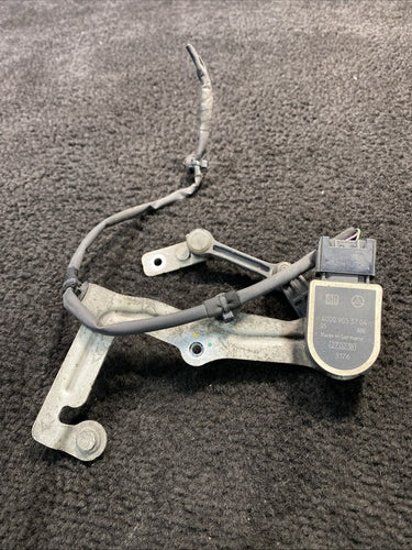 A0009053704 18-20 Mercedes E63 AMG-S Rear Suspension Headlight Height Sensor OEM A0009053704