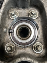 2015 Maserati Ghibli Front Left Spindle Knuckle Wheel Hub OEM 34k