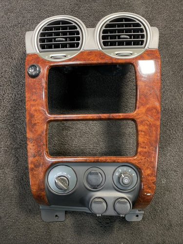 15115679 2003-2008 GMC Envoy Dash Radio Trim Bezel Cover Air Vent Wood Grain OEM