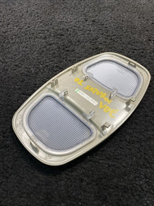 2322 Z8813 2002-2007 Saturn Vue Equinox Overhead Center Dome Roof Light Cover Lens OEM