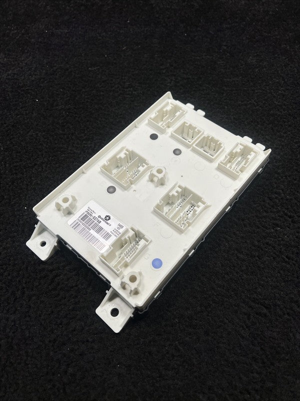52851637AB 2014 Maserati Quattroporte Body Control Module OEM 52851637AB