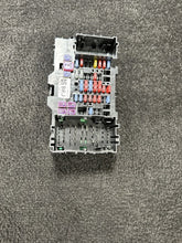 23459422 2016 GMC Sierra 3500 Left Cabin Fuse Relay Box OEM 23459422