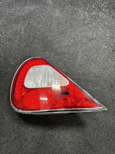 2005 Jaguar Vandenplas Left Side Taillight Lamp Assembly OEM
