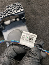 1042766-96-H 2016-2020 Tesla Model X/S Rear Left Tail Light Charge Reflector OEM 1042766-96-H