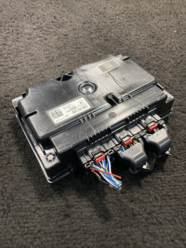13563228 2025 Cadillac CT5-V Gateway Control Module OEM 13563228