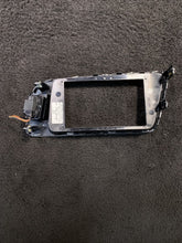 8R1857186P3Q7 09-14 Audi Q5 Center Dash Screen Bezel Trim W/ Hazard Switch OEM 8R1857186P3Q7