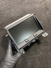 462200-5408 05-09 Range Rover Information Display Screen Radio Navigation OEM 462200-5408