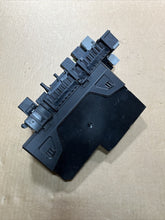 A1729000614 2017-2020 Mercedes W172 SLC SLK Body Control Module Fuse Relay Box  OEM