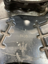 2015 Maserati Ghibli SQ4 Front Left Spindle Knuckle Wheel Hub OEM