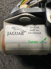 LNA5850AA 02 Jaguar Vandenplas Automatic Transmission Gearbox Floor Shifter OEM LNA5850AA