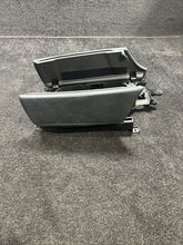1600085 2013 BMW F10 M5 Front Center Console Armrest Lid OEM 1600085