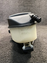 A2135004600 2018 Mercedes E63s AMG Engine Cooling Expansion Tank OEM A2135004600