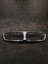 10627110 2006-2008 BMW 750i 760i Front Upper Kidney Grill Grille Assembly OEM 10627110