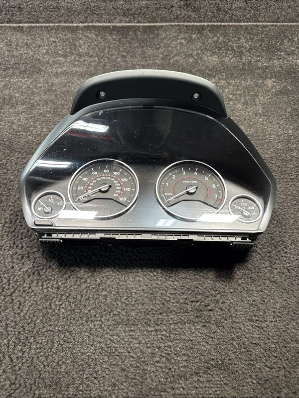 6847246 2017 BMW 330i Speedometer Cluster OEM 6847246