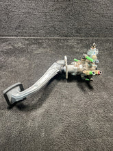 1220222000 2020 Freightliner M2 Air Brake Pedal OEM 1220222000