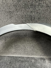 HY32290E32AC 2018 Land Rover Discovery Rear Right Fender Flair Molding OEM HY32290E32AC