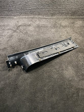 1105148-00-B 16-20 Tesla Model X Rear Right Passenger Door Sill Trim Cover OEM 1105148-00-B