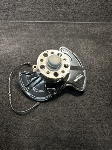 A2044202544 08-20 Mercedes SLK250 Front Left Spindle Knuckle Wheel Hub OEM A2044202544