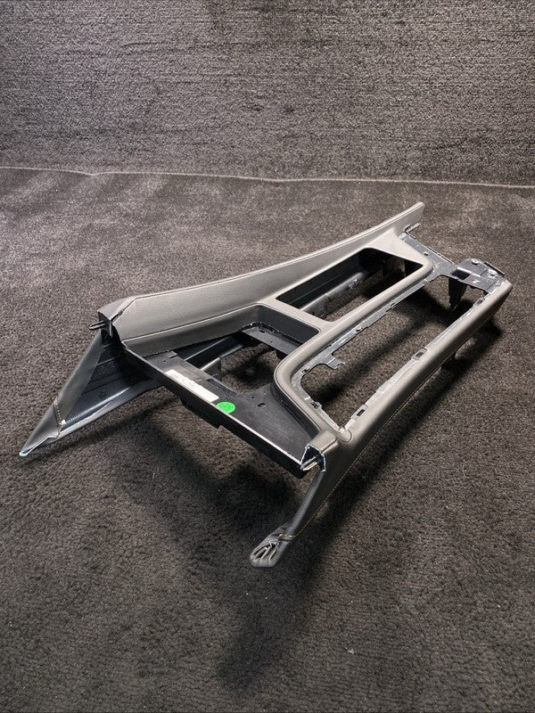 84852144 2025 Cadillac CT5-V Center Console Top Cover Panel Black Leather OEM 84852144